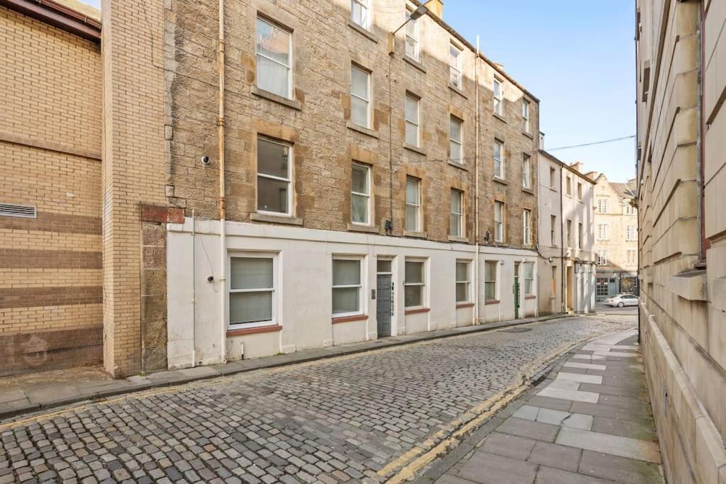 Two Bedroom Apartment-Central Edinburgh-Old Town-Licensed 外观 照片