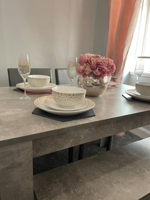Two Bedroom Apartment-Central Edinburgh-Old Town-Licensed 外观 照片