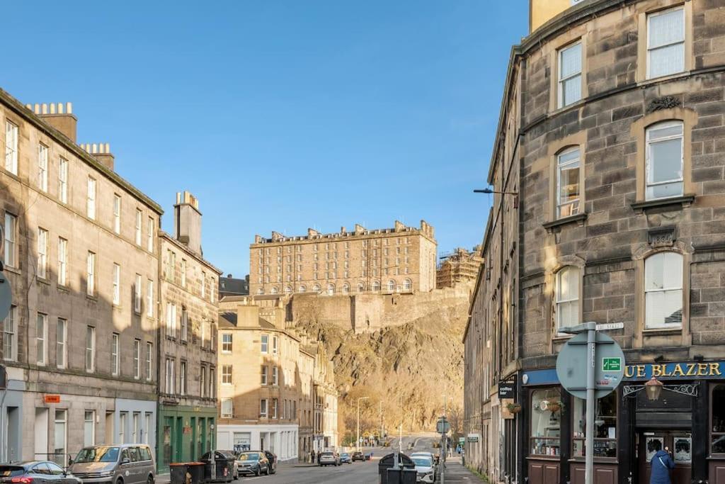Two Bedroom Apartment-Central Edinburgh-Old Town-Licensed 外观 照片