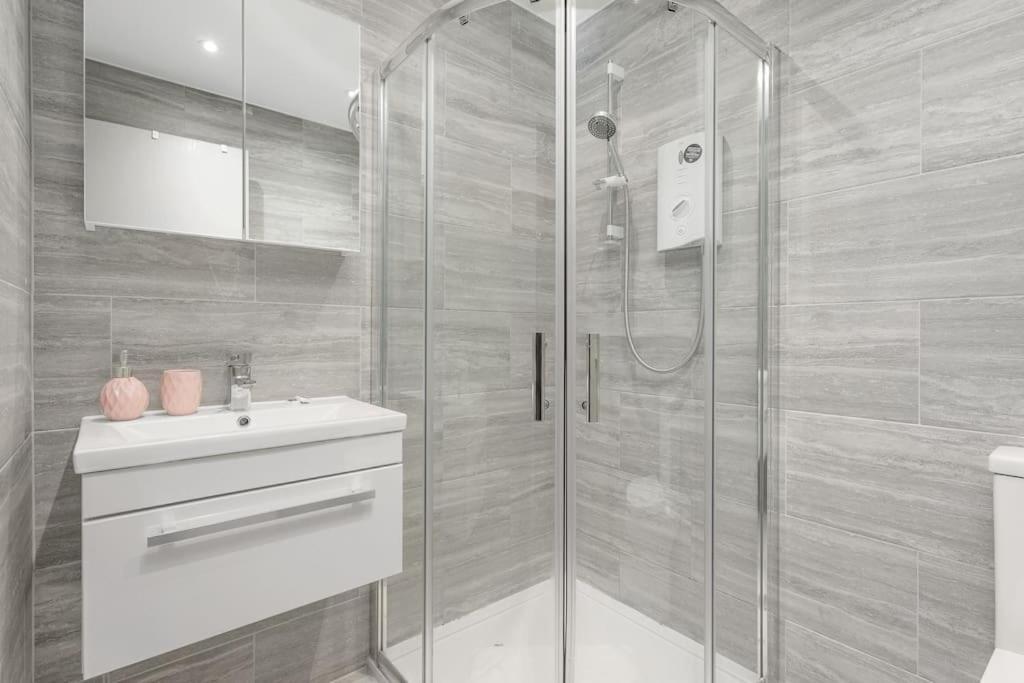 Two Bedroom Apartment-Central Edinburgh-Old Town-Licensed 外观 照片