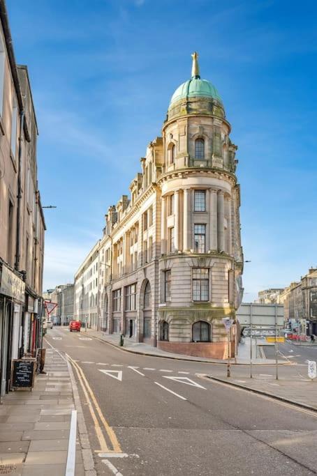 Two Bedroom Apartment-Central Edinburgh-Old Town-Licensed 外观 照片