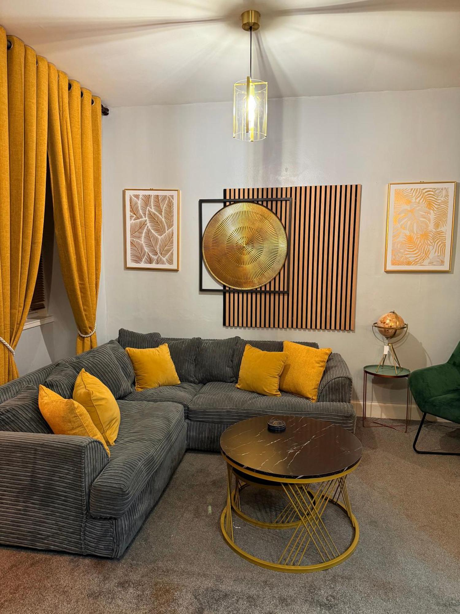 Two Bedroom Apartment-Central Edinburgh-Old Town-Licensed 外观 照片