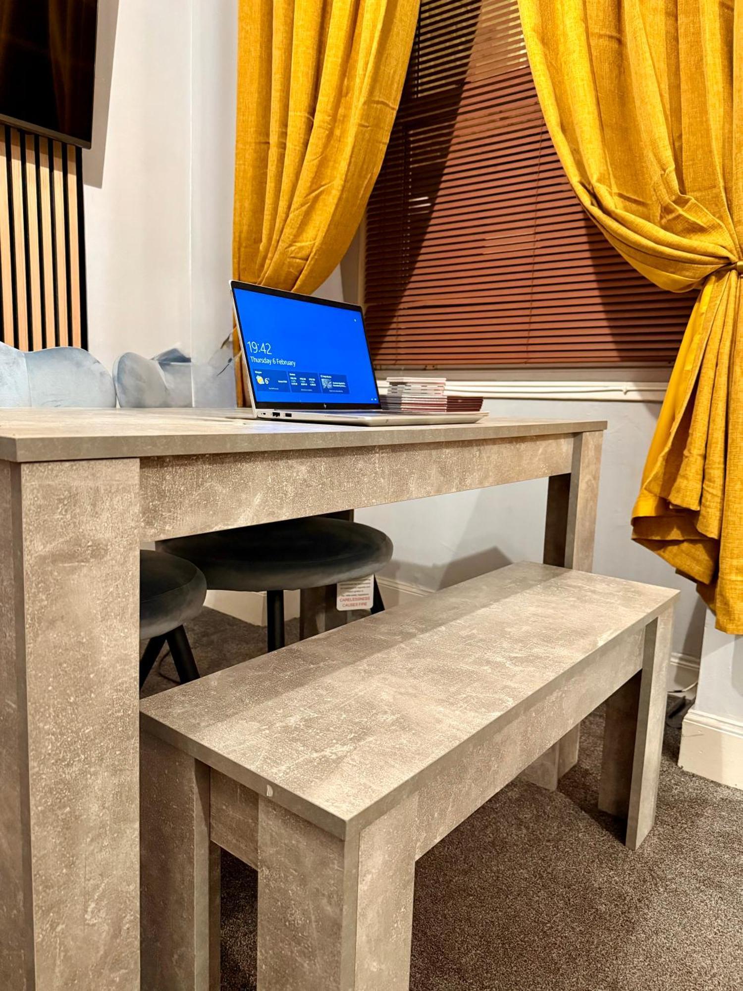 Two Bedroom Apartment-Central Edinburgh-Old Town-Licensed 外观 照片